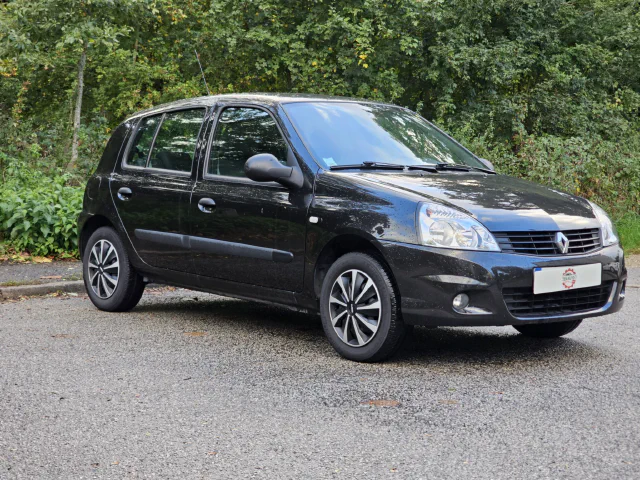 RENAULT CLIO CAMPUS Essence 2011